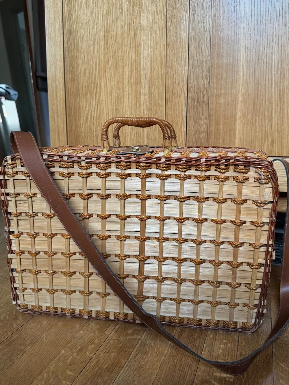 Vintage Wicker Picnic Basket in Gingham w/ Colorful Cutlery and Carrying Strap